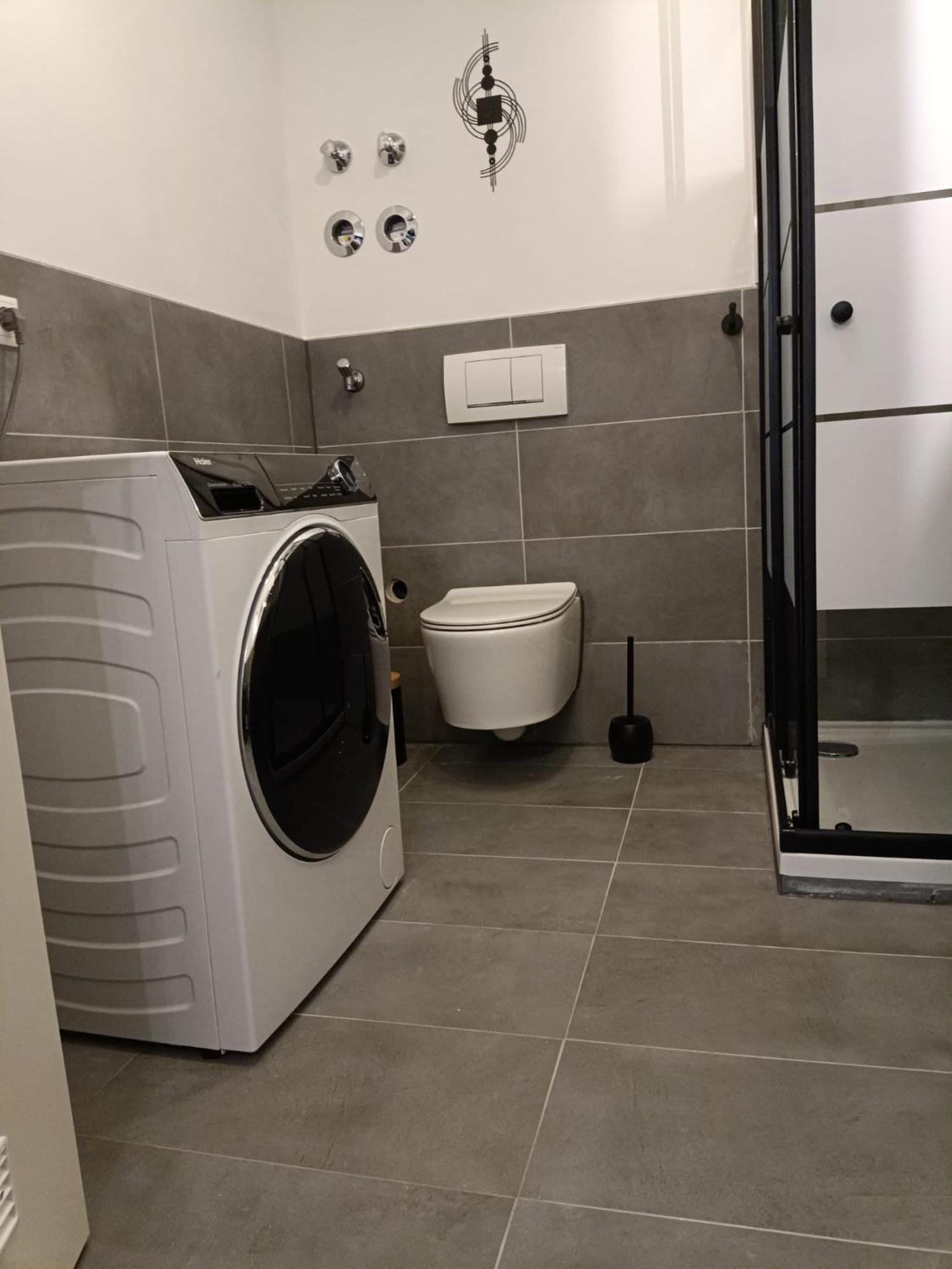 Ferienwohnung Enzian - Naehe Kapellplatz - Oeffentlicher Parkplatz - Aufzug التوتينغ المظهر الخارجي الصورة